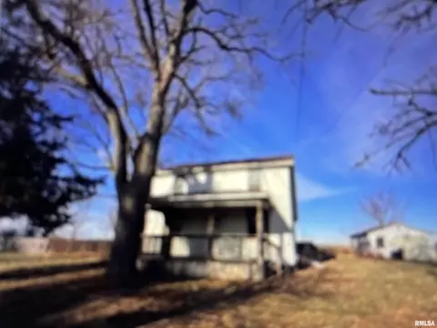 224 E State St, Washburn, IL 61570