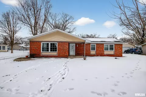 53 Mishawaka Dr, Rochester, IL 62563