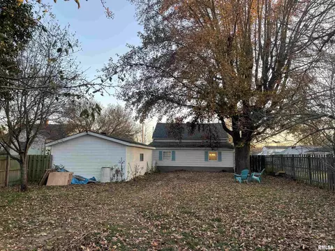 1202 E Parham St, Marion, IL 62959 photo 19
