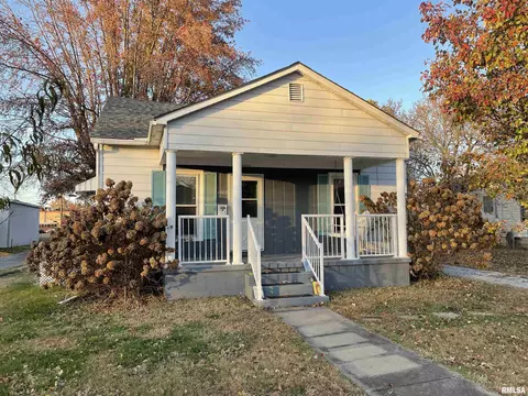 1202 E Parham St, Marion, IL 62959