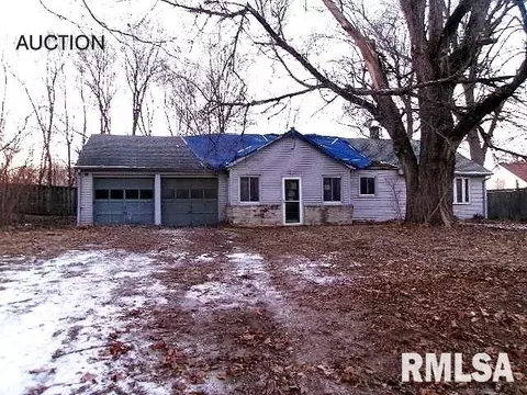 14019 N Edgewater Dr, Chillicothe, IL 61523