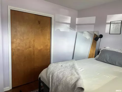 Bedroom - 802 Bobby Ave, Macomb, IL 61455 photo 2 of 7