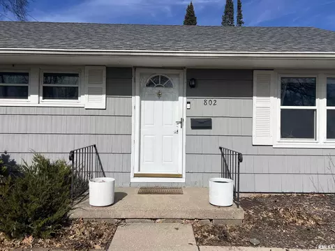 Exterior - 802 Bobby Ave, Macomb, IL 61455 photo 3 of 3