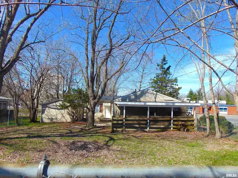 Exterior - 79 Candy Ln, Murphysboro, IL 62966 photo 2 of 6