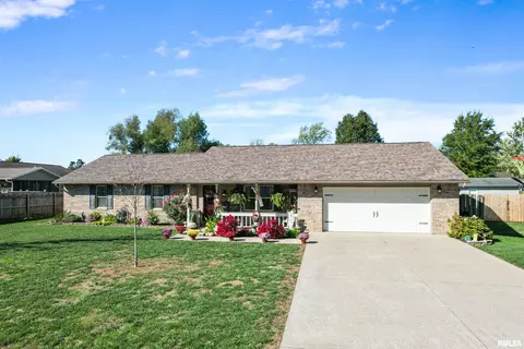 3029 Teakwood Dr, Herrin, IL 62948