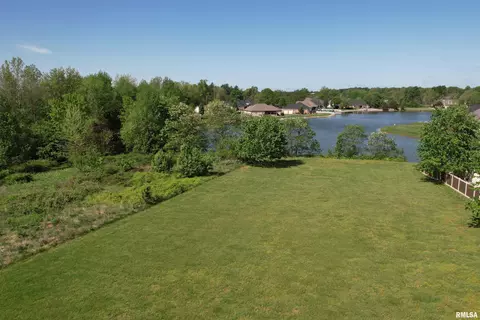 000 Eugene Ln, Marion, IL 62959