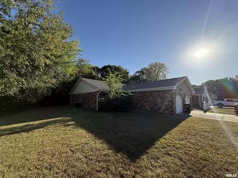 3418 W Dorchester Rdg, Peoria, IL 61604