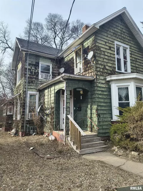 1119 N Orange St, Peoria, IL 61606