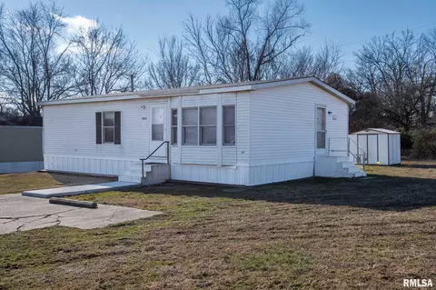 10553 Torrance Rd, Carbondale, IL 62901