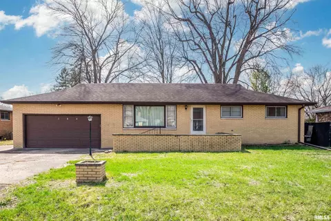108 Turnron Pl, East Peoria, IL 61611