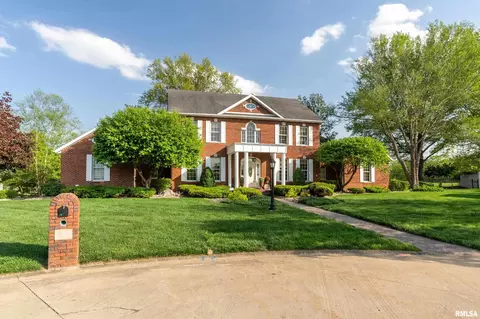 2101 Windsor Dr, Marion, IL 62959