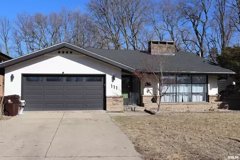 111 W Merle Ln, Peoria, IL 61604