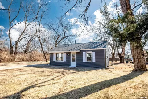 1412 W Shenandoah Dr, Peoria, IL 61614