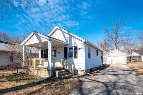 821 E Wilson Ave, Peoria Heights, IL 61616