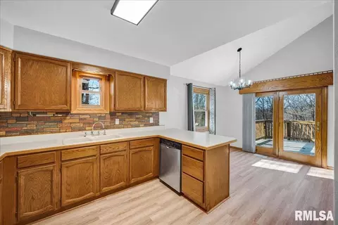 9320 W Lake Camelot Dr, Mapleton, IL 61547 photo 13