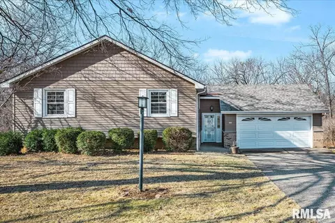 9320 W Lake Camelot Dr, Mapleton, IL 61547