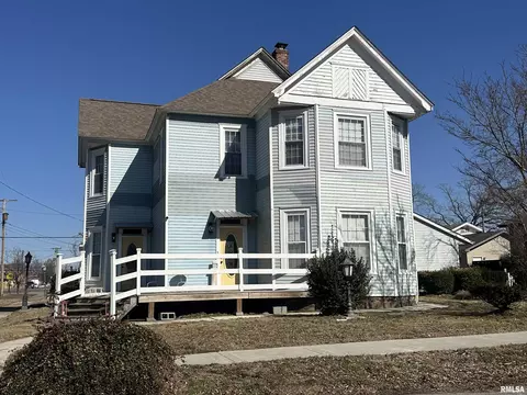 1844 Spruce St, Murphysboro, IL 62966