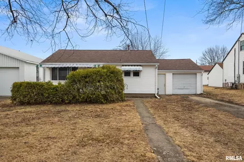 122 S Chestnut St, Tremont, IL 61568