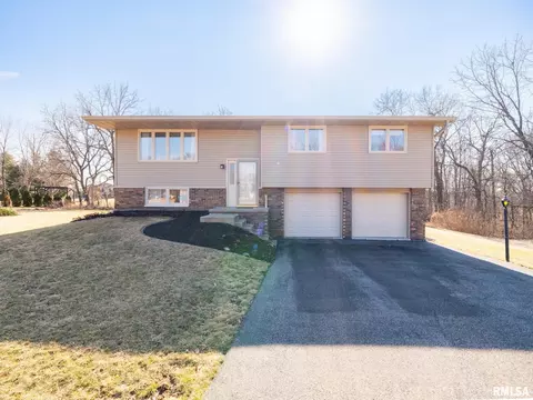 Exterior - 9522 W Excalibur Ct, Mapleton, IL 61547 photo 5 of 7