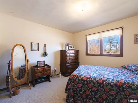 Bedroom - 9522 W Excalibur Ct, Mapleton, IL 61547 photo 4 of 5
