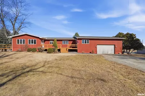 23632 Spring Creek Rd, Washington, IL 61571