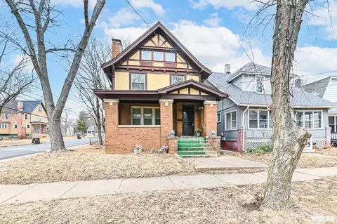 301 E Thrush Ave, Peoria, IL 61603