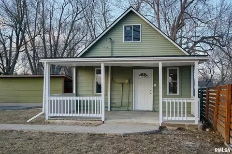 105 Groveland St, East Peoria, IL 61611