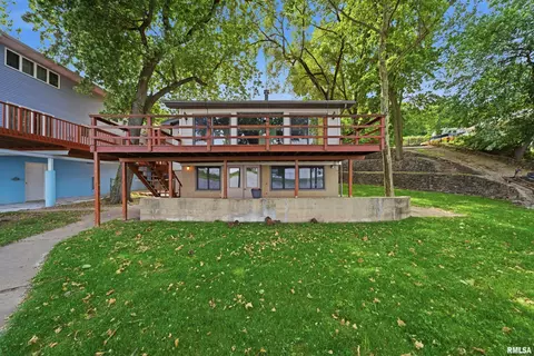 4222 N Galena Rd, Peoria, IL 61614