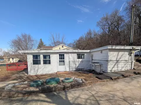 12395 Sunset Dr, Manito, IL 61546