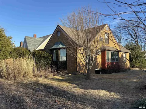 138 N Maple Ave, Morton, IL 61550