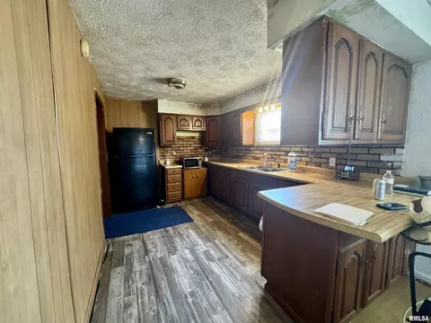 Kitchen - 212 W Sylvia Ave, Christopher, IL 62822 photo 1 of 1