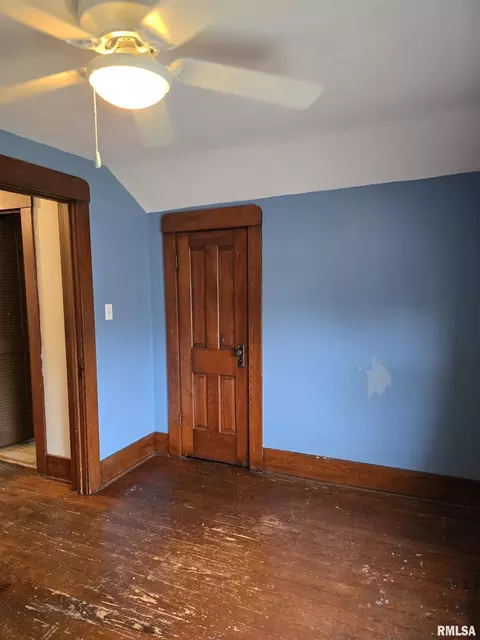 Bedroom - 605 E Chestnut St, Canton, IL 61520 photo 10 of 10