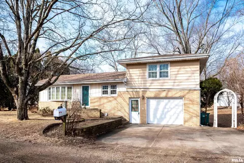 113 Happ Ln, Morton, IL 61550