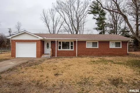 1500 E Gary Dr, Carbondale, IL 62902