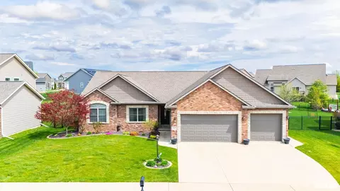 11224 N Sycamore Creek Dr, Dunlap, IL 61525