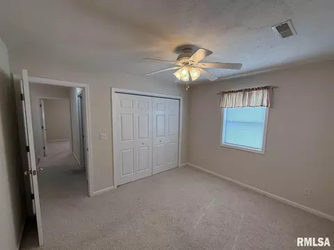 Bedroom - 108 Chase Ln, Marion, IL 62959 photo 4 of 4