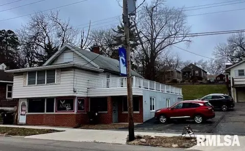 5807 S Adams St, Bartonville, IL 61607
