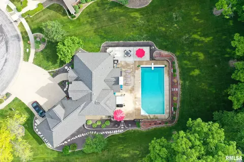 Other - 905 Brookline Dr, Eureka, IL 61530 photo 2 of 9