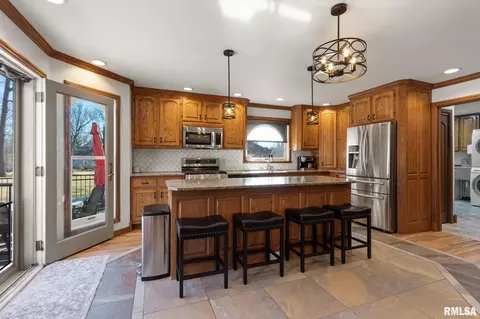 Kitchen - 905 Brookline Dr, Eureka, IL 61530 photo 1 of 6