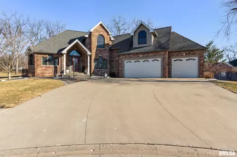 Exterior - 905 Brookline Dr, Eureka, IL 61530 photo 20 of 21