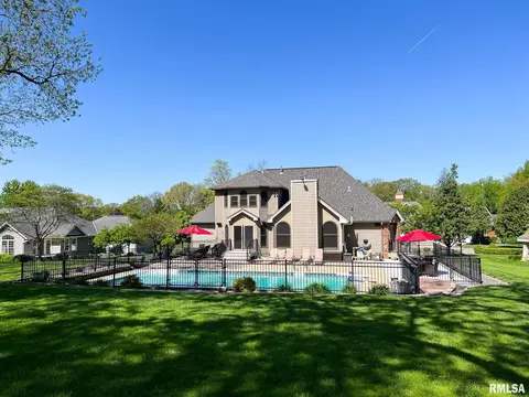 Other - 905 Brookline Dr, Eureka, IL 61530 photo 1 of 9