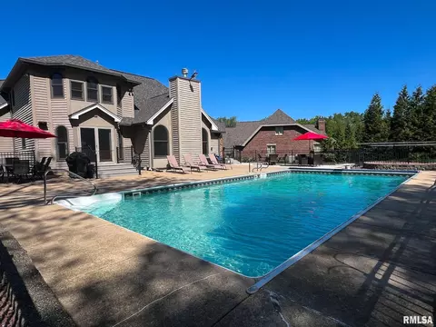 Exterior - 905 Brookline Dr, Eureka, IL 61530 photo 11 of 21
