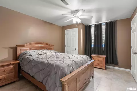 Bedroom - 905 Brookline Dr, Eureka, IL 61530 photo 11 of 11