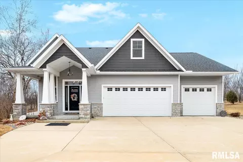 687 Northfork Rd, Metamora, IL 61548