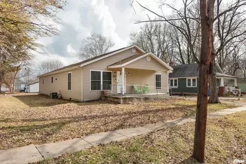 603 N Allyn St, Carbondale, IL 62901