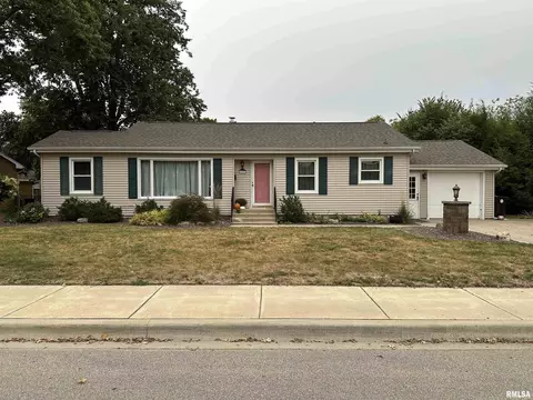900 S 1st Ave, Morton, IL 61550