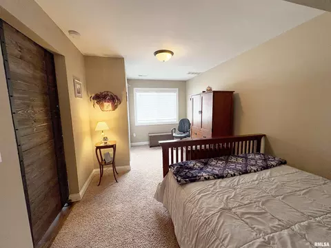 Bedroom - 652 Bittersweet Ave, Germantown Hills, IL 61548 photo 3 of 3