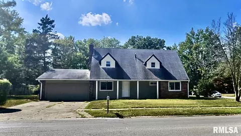 300 S Glenview Dr, Carbondale, IL 62901