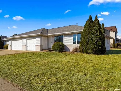 1065-1067 E Polk St, Morton, IL 61550