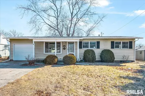 5810 N Hamilton Rd, Peoria, IL 61614